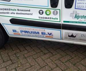 Ook de nieuwe auto voor het Thomashuis Breezand steunen wij!